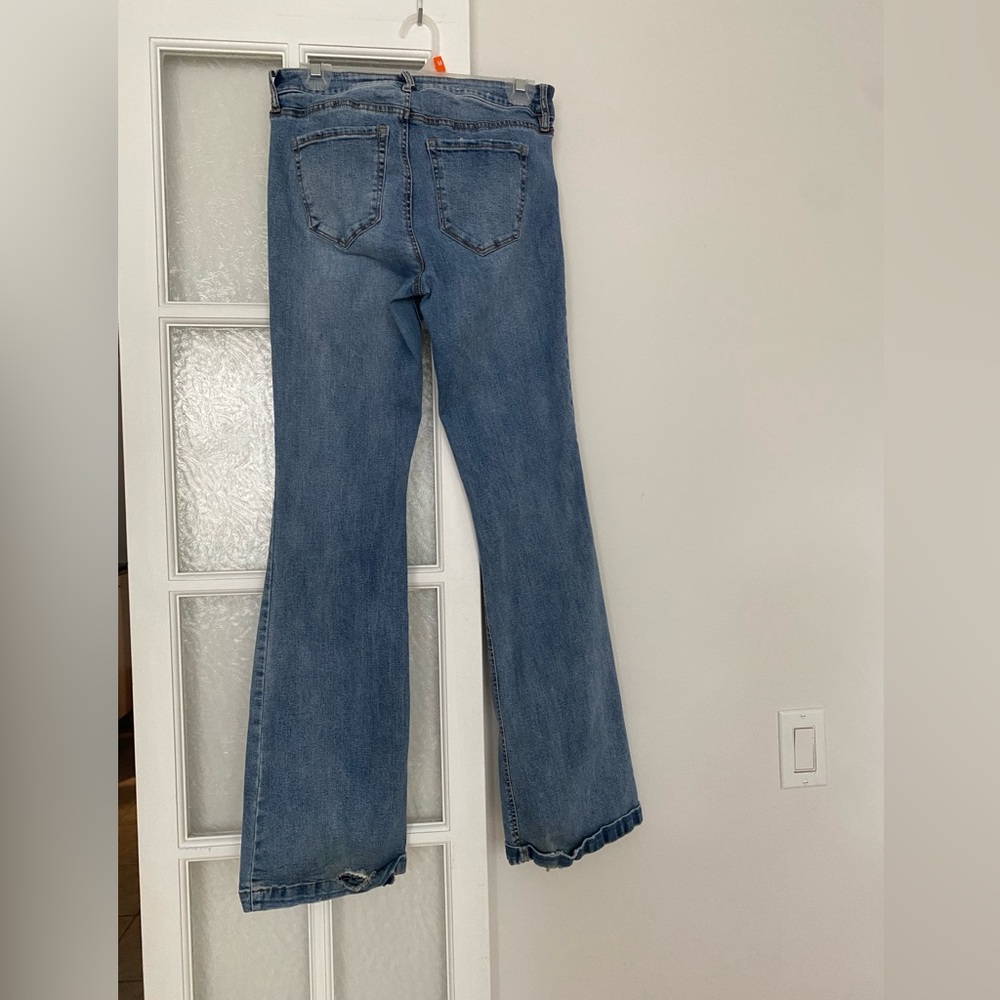 Low Rise Flare Jeans - Picture 4 of 6